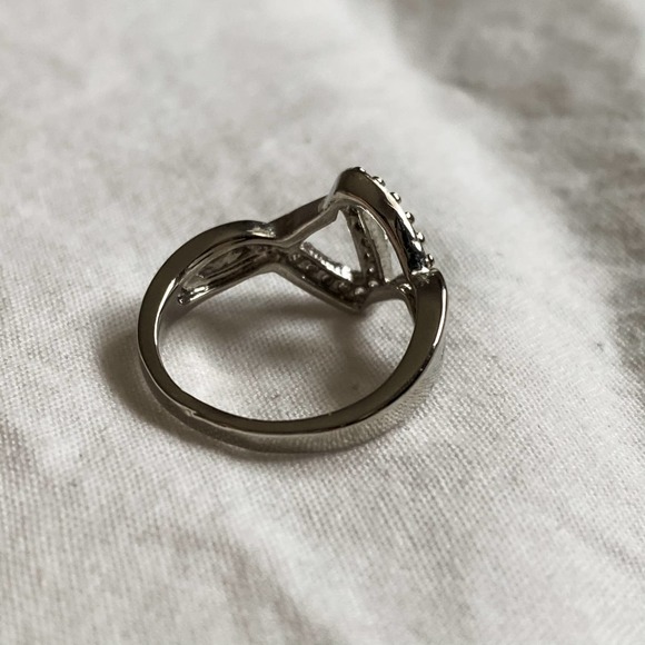 VTG Silver CZ Diamond Wave Ring - Picture 5 of 5